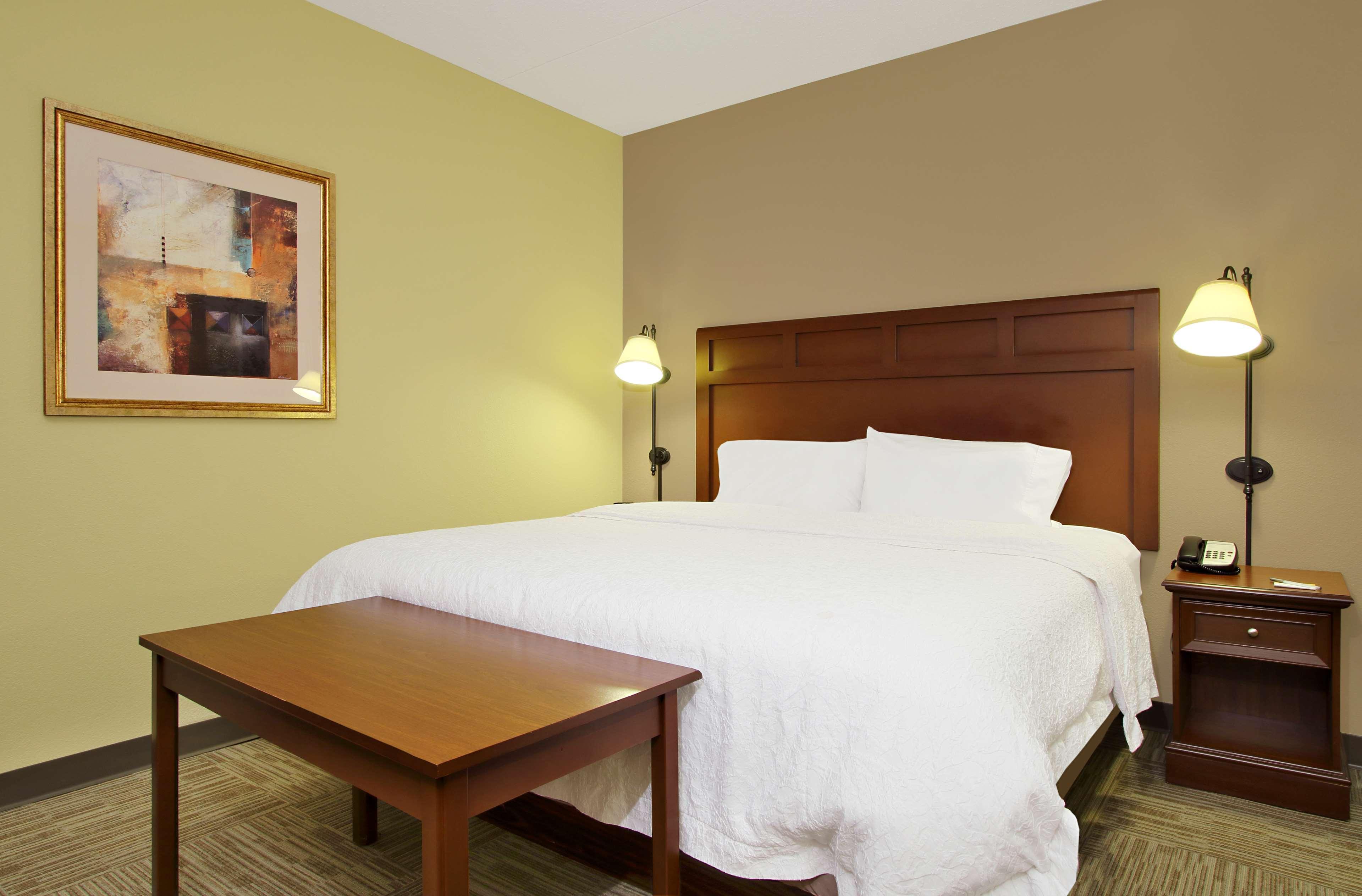 Hampton Inn & Suites Madisonville Exteriör bild