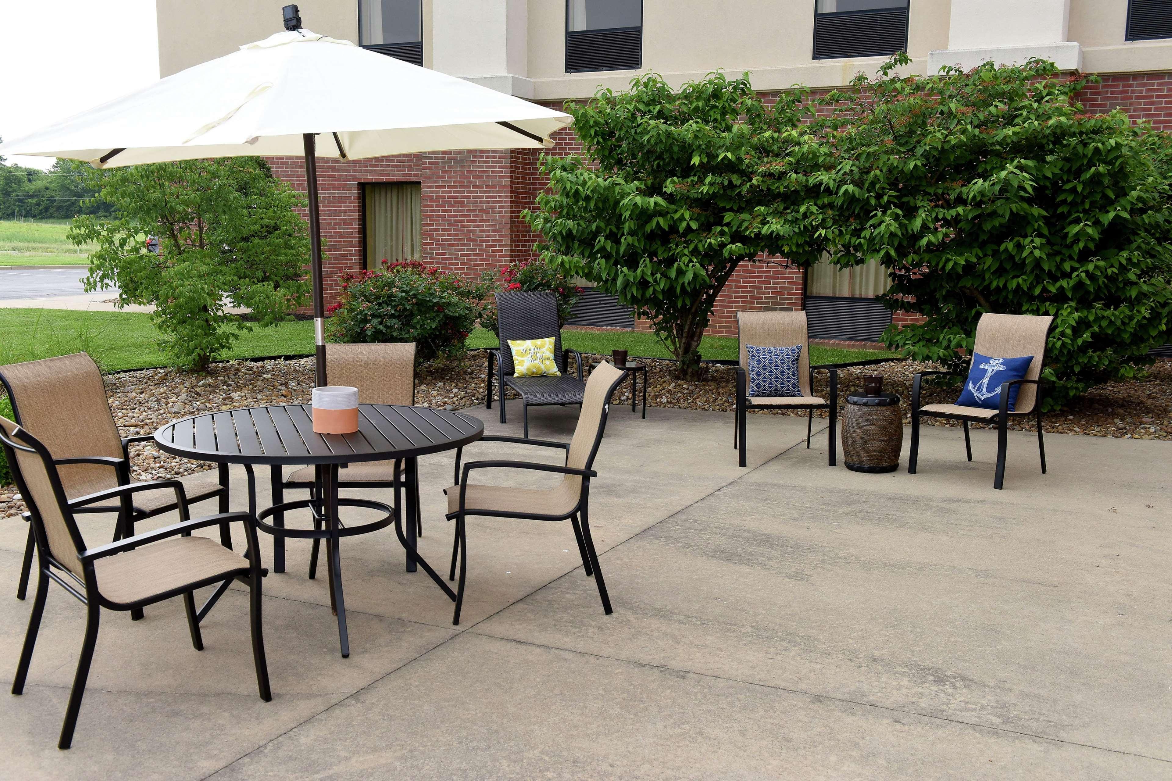 Hampton Inn & Suites Madisonville Exteriör bild