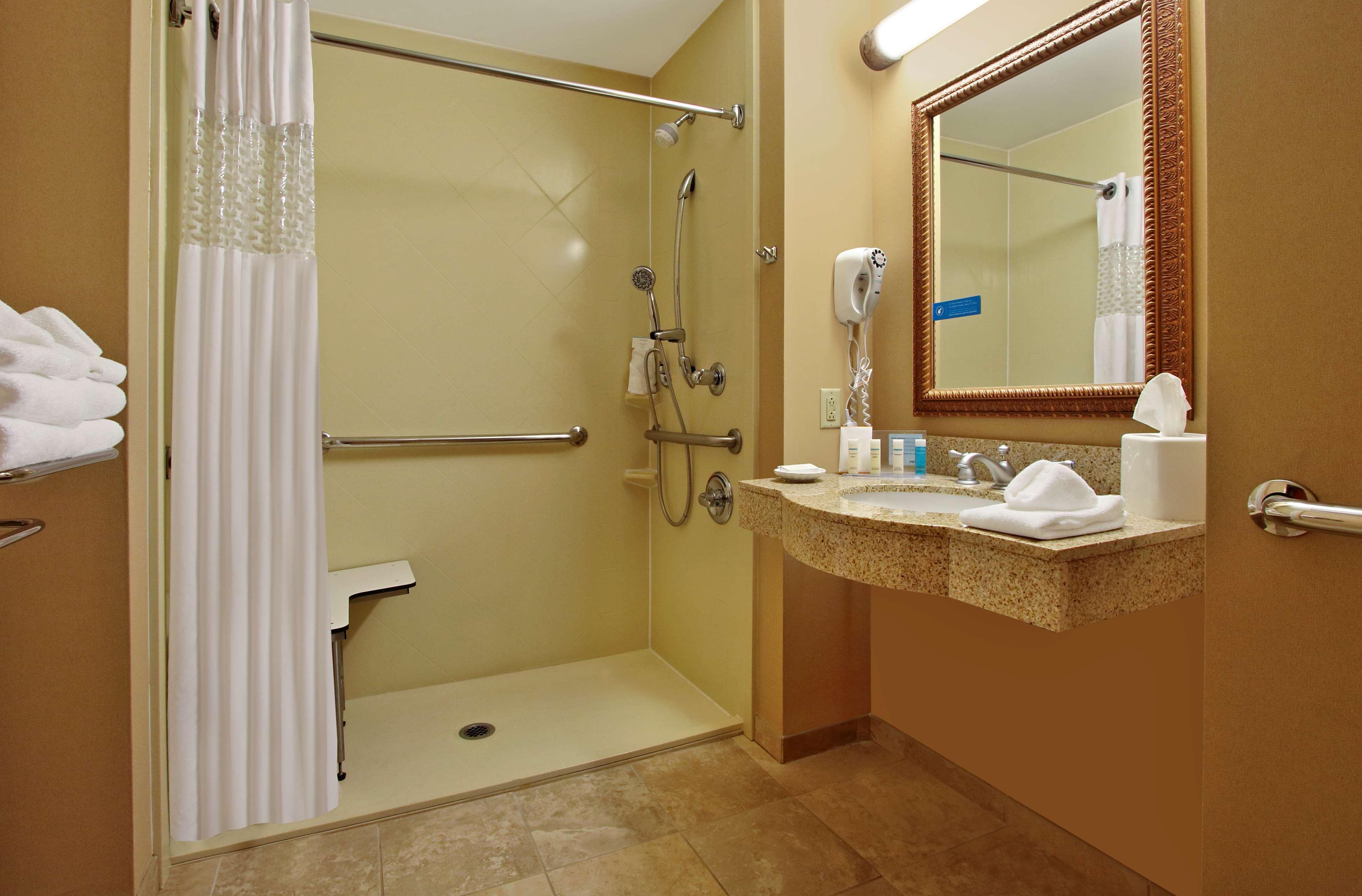 Hampton Inn & Suites Madisonville Exteriör bild