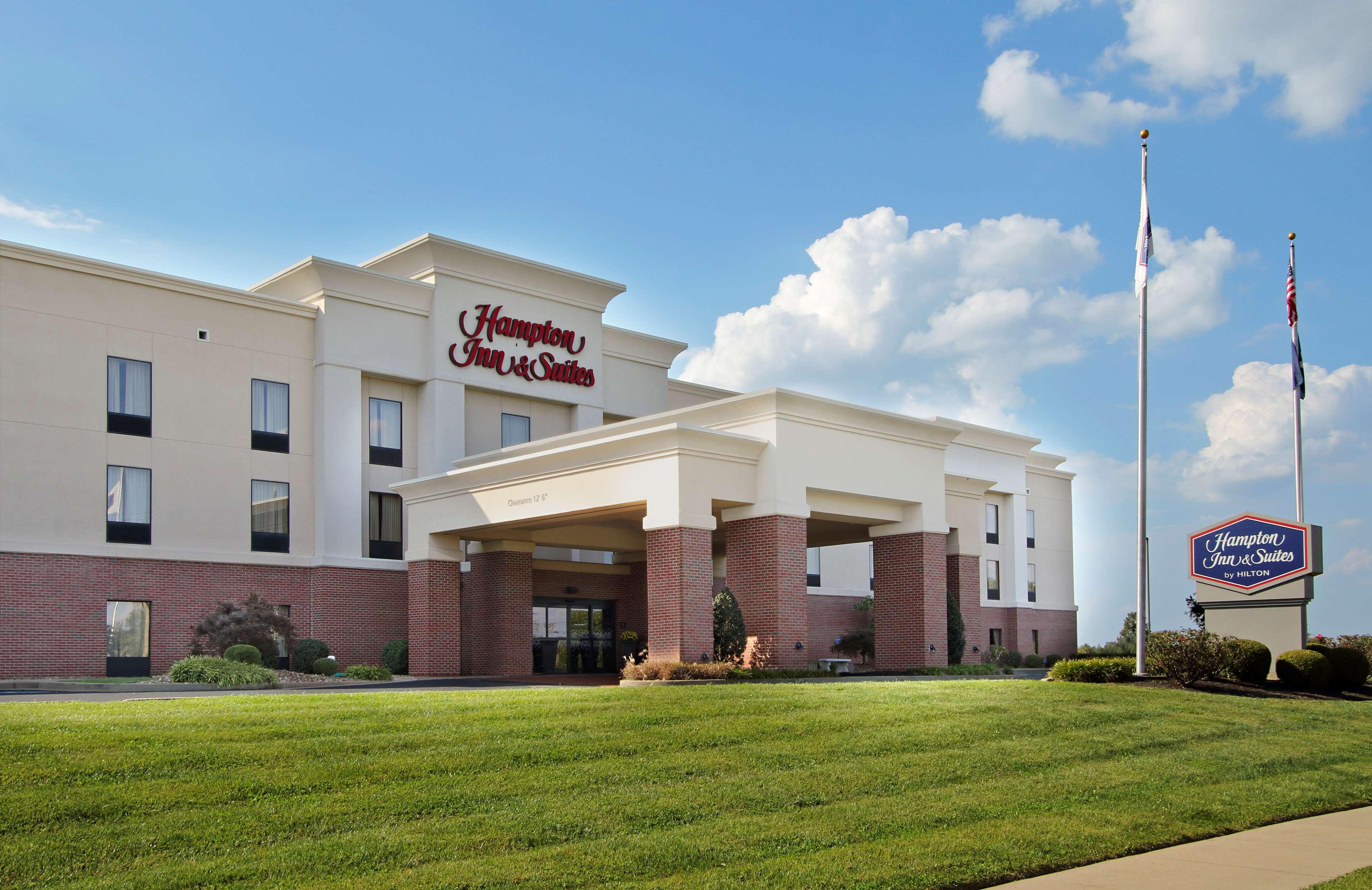 Hampton Inn & Suites Madisonville Exteriör bild