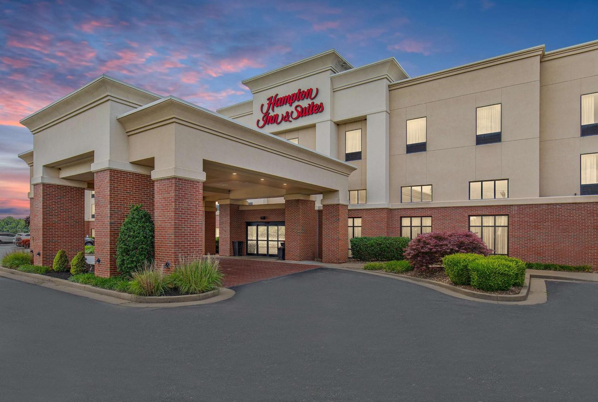 Hampton Inn & Suites Madisonville Exteriör bild