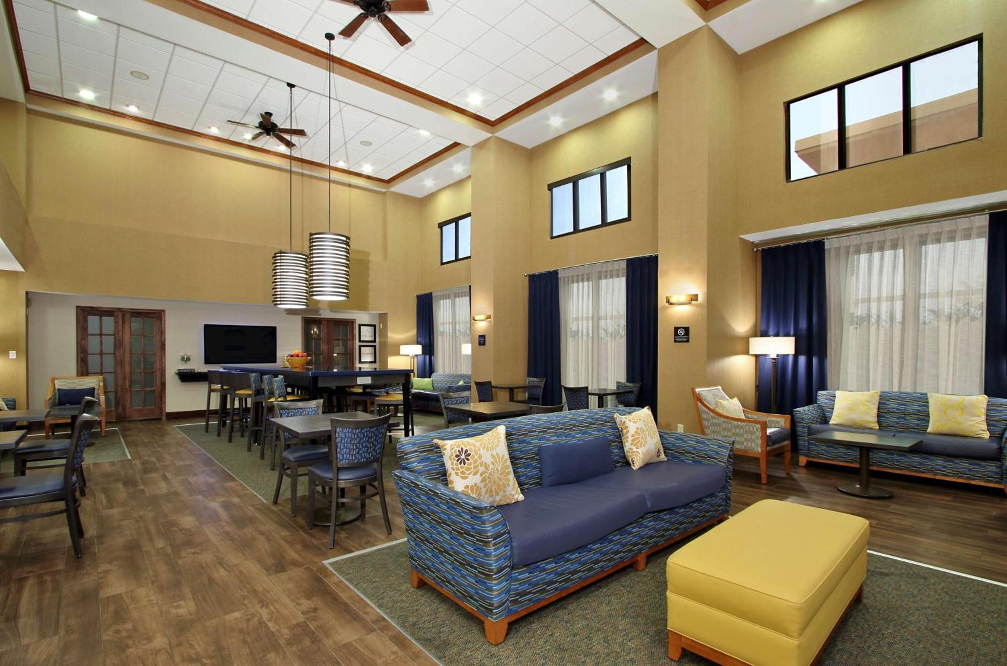 Hampton Inn & Suites Madisonville Exteriör bild