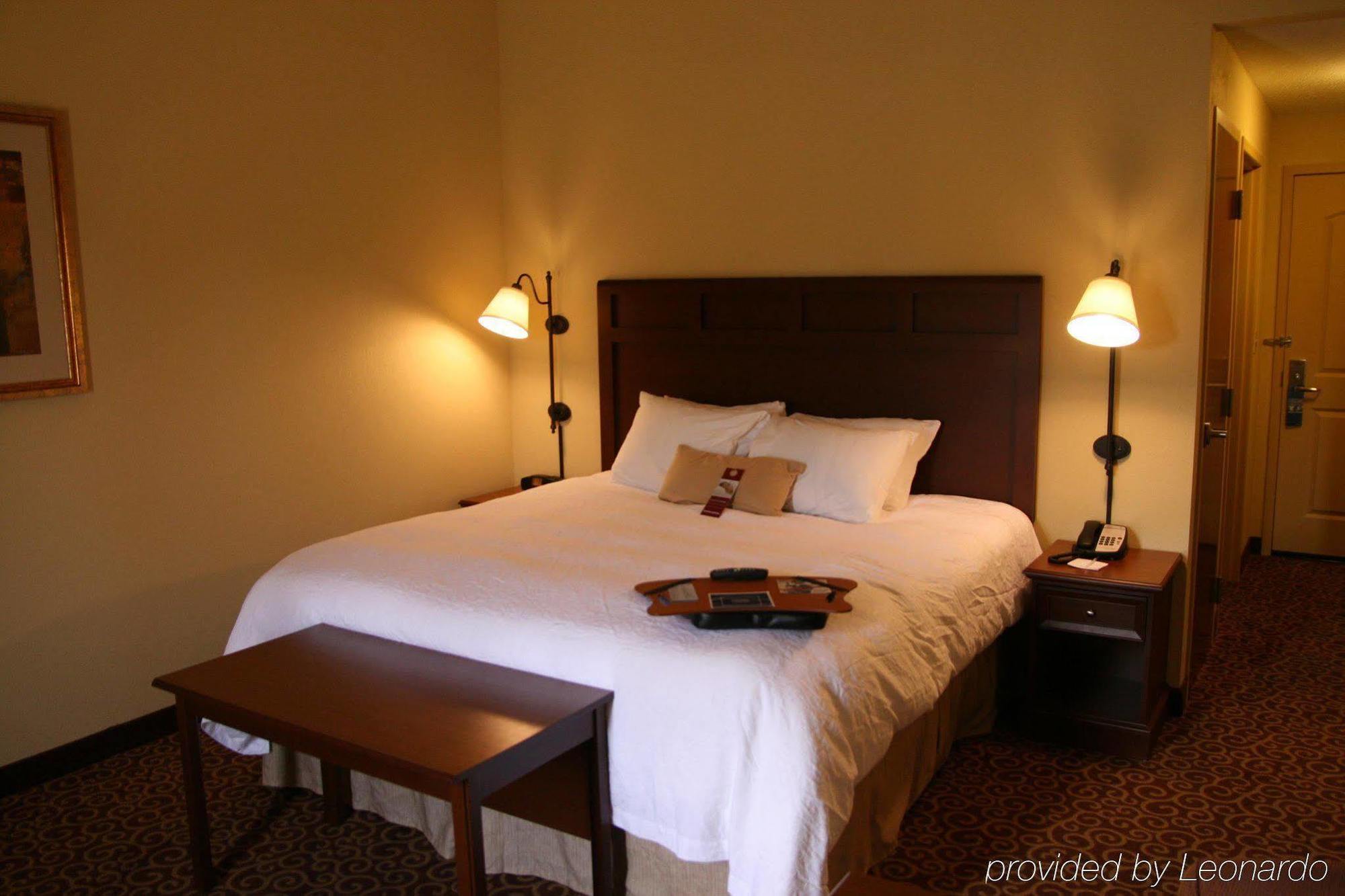 Hampton Inn & Suites Madisonville Exteriör bild