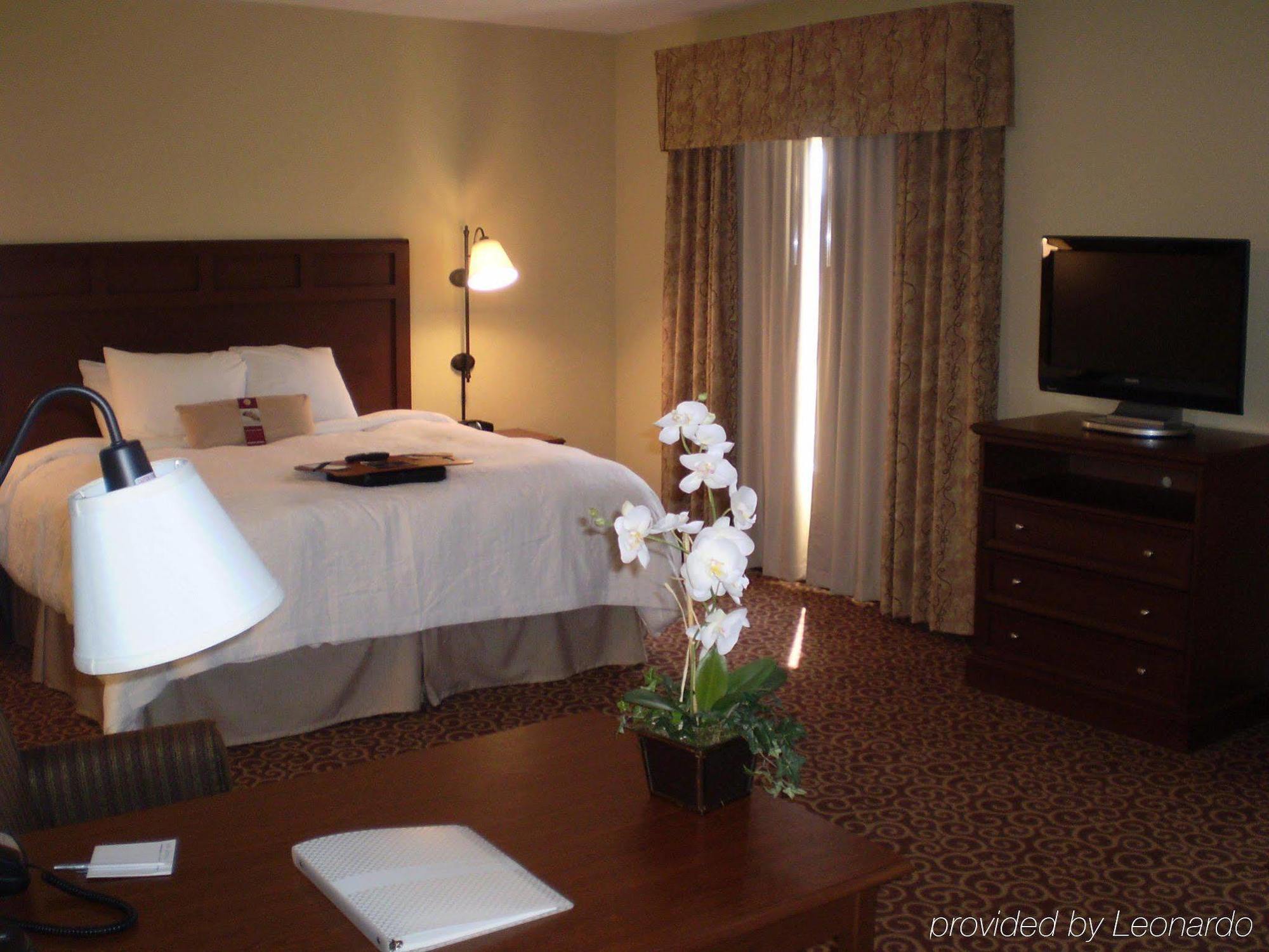 Hampton Inn & Suites Madisonville Exteriör bild