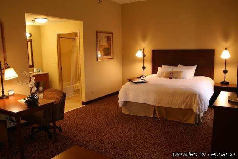 Hampton Inn & Suites Madisonville Exteriör bild